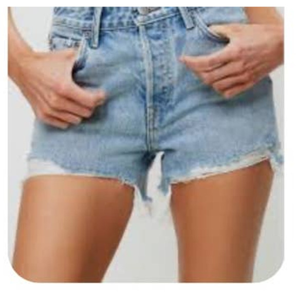 GRLFRND Helena Button Fly Distressed Light Wash Shorts sz 26 - Picture 1 of 11